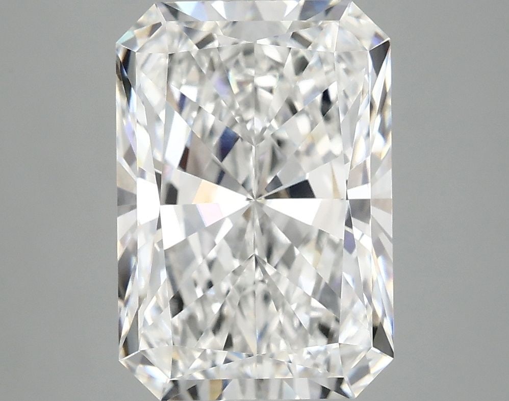 IGI Radiant 4.05ct E VVS2 - Loose Lab Diamond: IGI Radiant 4.05ct E VVS2 - Loose Lab Diamond Item Specifics: Source: This Is A Real Diamond Grown In A Lab Not Mined. Carat: 4.05 Cut: - Color: E Clarity: VVS2 Polish: EX Symmetry: EX Measurements: 1