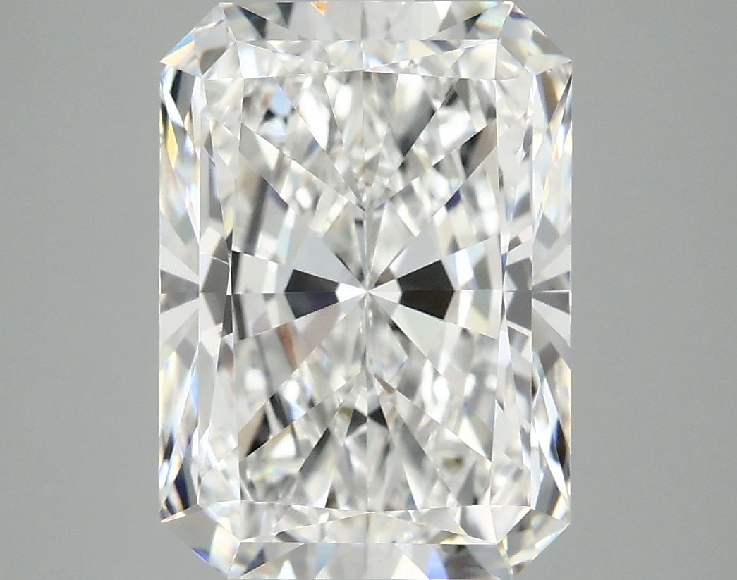 IGI Radiant 5.07ct E VVS2 - Loose Lab Diamond: IGI Radiant 5.07ct E VVS2 - Loose Lab Diamond Item Specifics: Source: This Is A Real Diamond Grown In A Lab Not Mined. Carat: 5.07 Cut: - Color: E Clarity: VVS2 Polish: EX Symmetry: EX Measurements: 1