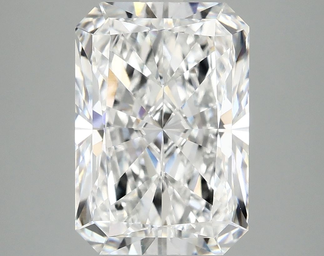 IGI Radiant 4.9ct E VVS2 - Loose Lab Diamond: IGI Radiant 4.9ct E VVS2 - Loose Lab Diamond Item Specifics: Source: This Is A Real Diamond Grown In A Lab Not Mined. Carat: 4.9 Cut: - Color: E Clarity: VVS2 Polish: EX Symmetry: EX Measurements: