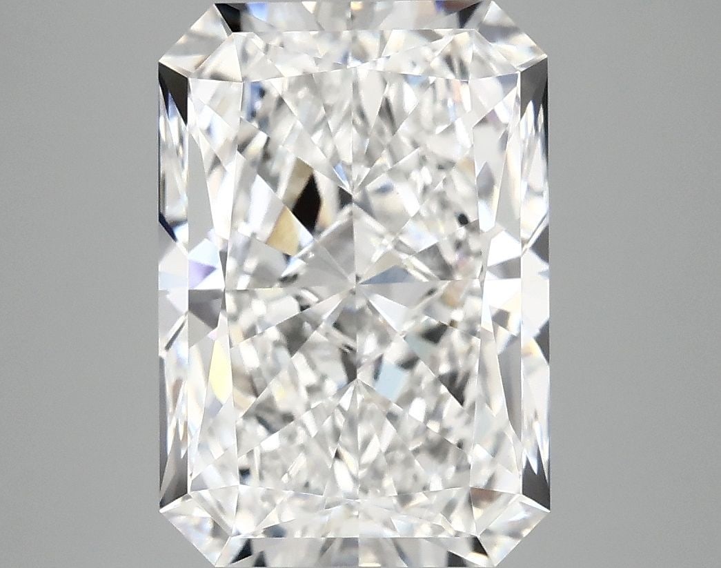 IGI Radiant 5.07ct E VVS2 - Loose Lab Diamond: IGI Radiant 5.07ct E VVS2 - Loose Lab Diamond Item Specifics: Source: This Is A Real Diamond Grown In A Lab Not Mined. Carat: 5.07 Cut: - Color: E Clarity: VVS2 Polish: EX Symmetry: EX Measurements: 1