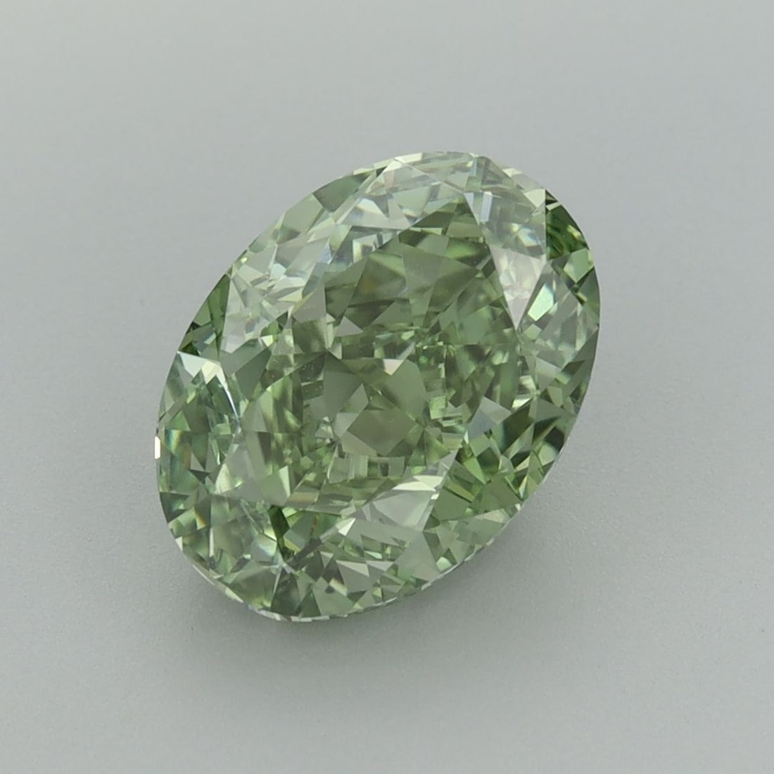 IGI Oval 3.06ct Fancy Vivid Green VVS2 - Loose Lab Diamond: IGI Oval 3.06ct Fancy Vivid Green VVS2 - Loose Lab Diamond Item Specifics: Source: This Is A Real Diamond Grown In A Lab Not Mined. Carat: 3.06 Cut: - Color: Fancy Vivid Green Clarity: VVS2 Polish: