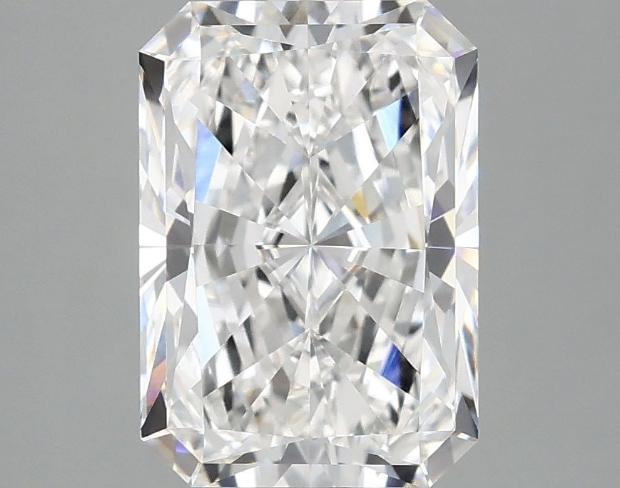 IGI Radiant 3.08ct E VVS2 - Loose Lab Diamond: IGI Radiant 3.08ct E VVS2 - Loose Lab Diamond Item Specifics: Source: This Is A Real Diamond Grown In A Lab Not Mined. Carat: 3.08 Cut: - Color: E Clarity: VVS2 Polish: EX Symmetry: EX Measurements: