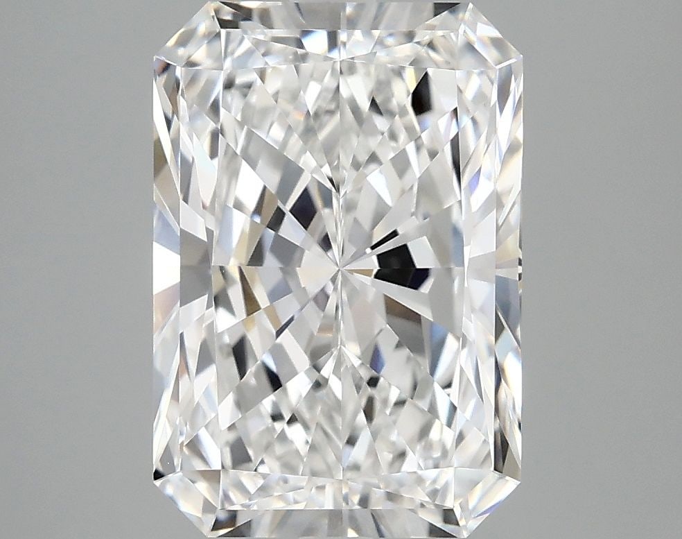 IGI Radiant 4.06ct E VVS1 - Loose Lab Diamond: IGI Radiant 4.06ct E VVS1 - Loose Lab Diamond Item Specifics: Source: This Is A Real Diamond Grown In A Lab Not Mined. Carat: 4.06 Cut: - Color: E Clarity: VVS1 Polish: EX Symmetry: EX Measurements: 1