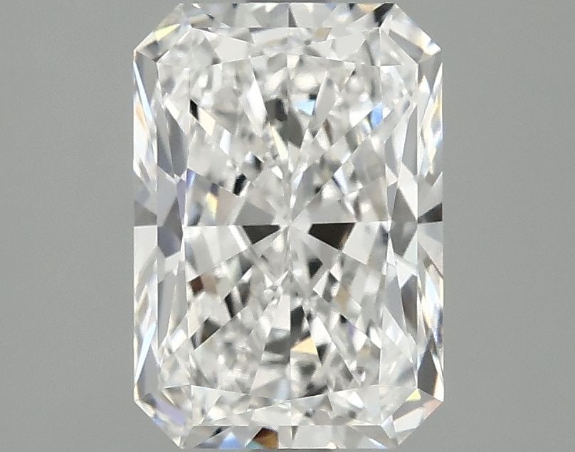 IGI Radiant 2.42ct E VVS2 - Loose Lab Diamond: IGI Radiant 2.42ct E VVS2 - Loose Lab Diamond Item Specifics: Source: This Is A Real Diamond Grown In A Lab Not Mined. Carat: 2.42 Cut: - Color: E Clarity: VVS2 Polish: EX Symmetry: EX Measurements: 9