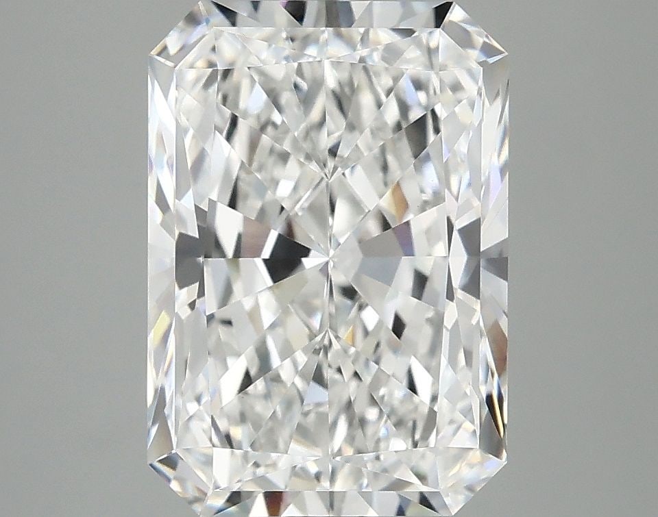 IGI Radiant 4.05ct E VVS2 - Loose Lab Diamond: IGI Radiant 4.05ct E VVS2 - Loose Lab Diamond Item Specifics: Source: This Is A Real Diamond Grown In A Lab Not Mined. Carat: 4.05 Cut: - Color: E Clarity: VVS2 Polish: EX Symmetry: EX Measurements: 1