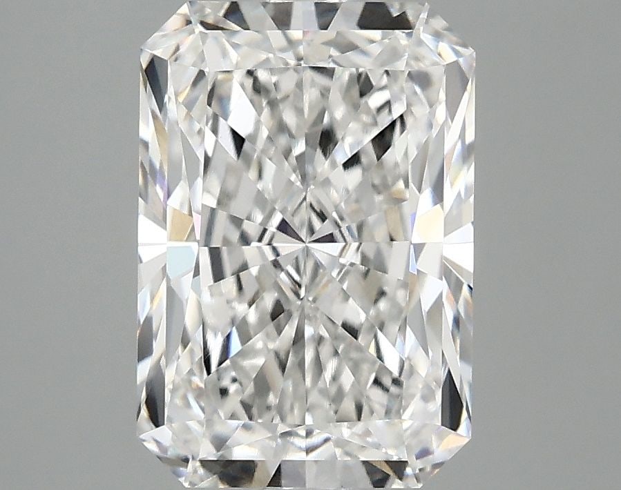 IGI Radiant 3.08ct E VVS2 - Loose Lab Diamond: IGI Radiant 3.08ct E VVS2 - Loose Lab Diamond Item Specifics: Source: This Is A Real Diamond Grown In A Lab Not Mined. Carat: 3.08 Cut: - Color: E Clarity: VVS2 Polish: EX Symmetry: EX Measurements: 1