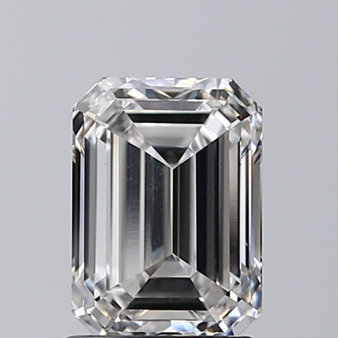 GIA Emerald 1.5ct F VVS2 - Loose Lab Diamond: GIA Emerald 1.5ct F VVS2 - Loose Lab Diamond Item Specifics: Source: This Is A Real Diamond Grown In A Lab Not Mined. Carat: 1.5 Cut: - Color: F Clarity: VVS2 Polish: EX Symmetry: GD Measurements: 7.5