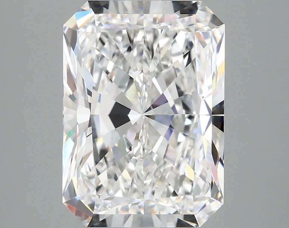 IGI Radiant 4.09ct E VVS2 - Loose Lab Diamond: IGI Radiant 4.09ct E VVS2 - Loose Lab Diamond Item Specifics: Source: This Is A Real Diamond Grown In A Lab Not Mined. Carat: 4.09 Cut: - Color: E Clarity: VVS2 Polish: EX Symmetry: EX Measurements: 1