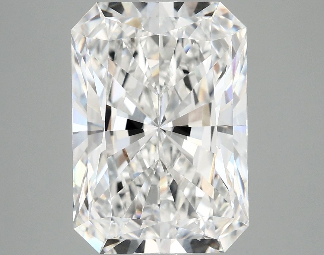 IGI Radiant 5.07ct E VVS2 - Loose Lab Diamond: IGI Radiant 5.07ct E VVS2 - Loose Lab Diamond Item Specifics: Source: This Is A Real Diamond Grown In A Lab Not Mined. Carat: 5.07 Cut: - Color: E Clarity: VVS2 Polish: EX Symmetry: EX Measurements: 1