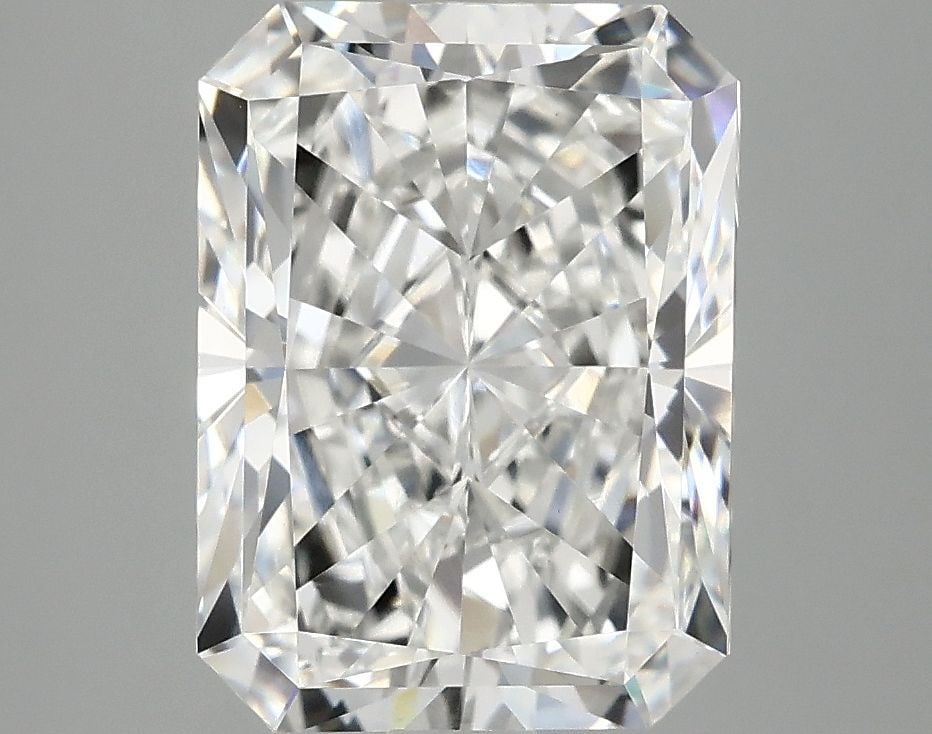 IGI Radiant 4.01ct E VVS2 - Loose Lab Diamond: IGI Radiant 4.01ct E VVS2 - Loose Lab Diamond Item Specifics: Source: This Is A Real Diamond Grown In A Lab Not Mined. Carat: 4.01 Cut: - Color: E Clarity: VVS2 Polish: EX Symmetry: EX Measurements: 1