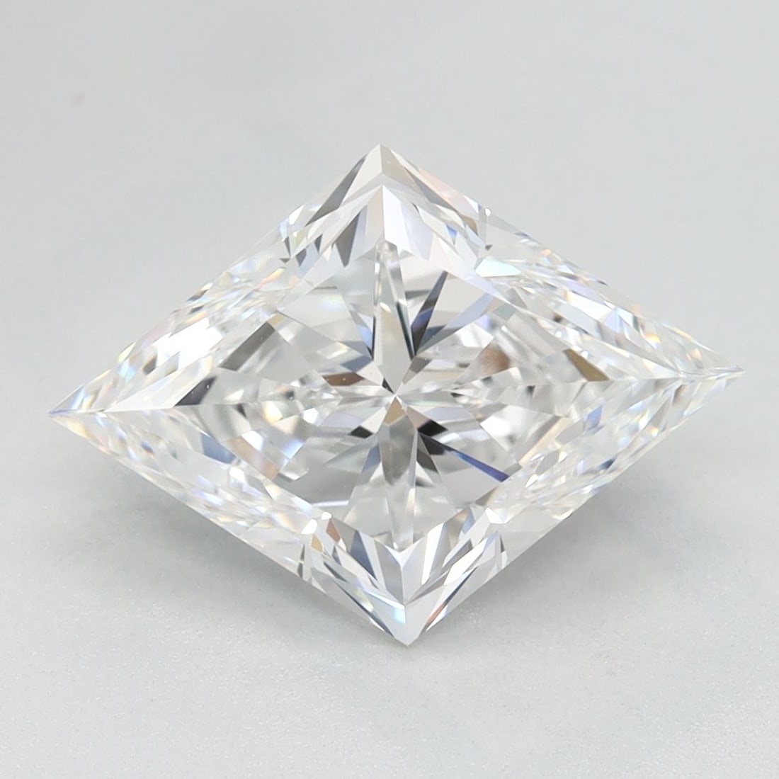 GIA Lozenge 2.62ct E VVS2 - Loose Lab Diamond: GIA Lozenge 2.62ct E VVS2 - Loose Lab Diamond Item Specifics: Source: This Is A Real Diamond Grown In A Lab Not Mined. Carat: 2.62 Cut: - Color: E Clarity: VVS2 Polish: EX Symmetry: EX Measurements: 1