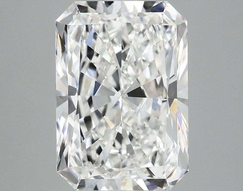 IGI Radiant 4.05ct E VVS2 - Loose Lab Diamond: IGI Radiant 4.05ct E VVS2 - Loose Lab Diamond Item Specifics: Source: This Is A Real Diamond Grown In A Lab Not Mined. Carat: 4.05 Cut: - Color: E Clarity: VVS2 Polish: EX Symmetry: EX Measurements: 1