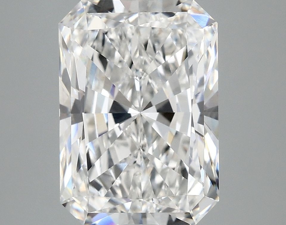 IGI Radiant 4.08ct E VVS2 - Loose Lab Diamond: IGI Radiant 4.08ct E VVS2 - Loose Lab Diamond Item Specifics: Source: This Is A Real Diamond Grown In A Lab Not Mined. Carat: 4.08 Cut: - Color: E Clarity: VVS2 Polish: EX Symmetry: EX Measurements: 1