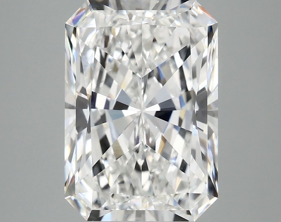 IGI Radiant 4.02ct E VVS2 - Loose Lab Diamond: IGI Radiant 4.02ct E VVS2 - Loose Lab Diamond Item Specifics: Source: This Is A Real Diamond Grown In A Lab Not Mined. Carat: 4.02 Cut: - Color: E Clarity: VVS2 Polish: EX Symmetry: EX Measurements: 1