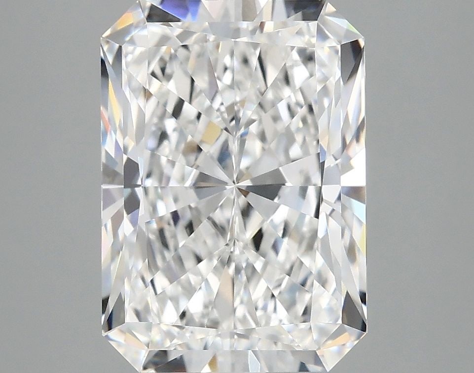 IGI Radiant 4.1ct E VVS2 - Loose Lab Diamond: IGI Radiant 4.1ct E VVS2 - Loose Lab Diamond Item Specifics: Source: This Is A Real Diamond Grown In A Lab Not Mined. Carat: 4.1 Cut: - Color: E Clarity: VVS2 Polish: EX Symmetry: EX Measurements: 11.