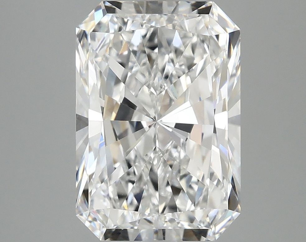 IGI Radiant 4.03ct E VVS2 - Loose Lab Diamond: IGI Radiant 4.03ct E VVS2 - Loose Lab Diamond Item Specifics: Source: This Is A Real Diamond Grown In A Lab Not Mined. Carat: 4.03 Cut: - Color: E Clarity: VVS2 Polish: EX Symmetry: EX Measurements: 1