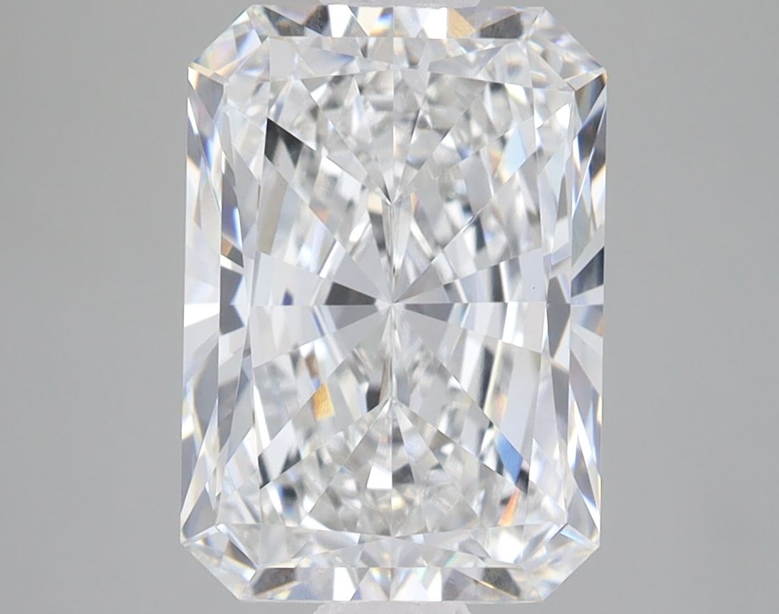 IGI Radiant 3.46ct E VVS2 - Loose Lab Diamond: IGI Radiant 3.46ct E VVS2 - Loose Lab Diamond Item Specifics: Source: This Is A Real Diamond Grown In A Lab Not Mined. Carat: 3.46 Cut: - Color: E Clarity: VVS2 Polish: EX Symmetry: EX Measurements: 1