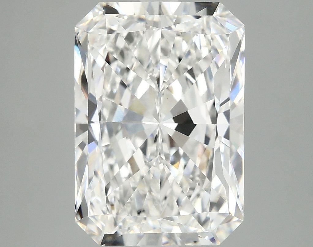 IGI Radiant 4.91ct E VVS2 - Loose Lab Diamond: IGI Radiant 4.91ct E VVS2 - Loose Lab Diamond Item Specifics: Source: This Is A Real Diamond Grown In A Lab Not Mined. Carat: 4.91 Cut: - Color: E Clarity: VVS2 Polish: EX Symmetry: EX Measurements: 1