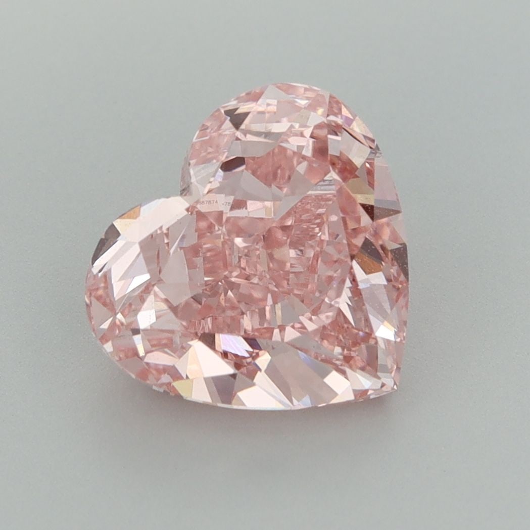 IGI Heart 2.82ct Fancy Vivid Pink VVS2 - Loose Lab Diamond: IGI Heart 2.82ct Fancy Vivid Pink VVS2 - Loose Lab Diamond Item Specifics: Source: This Is A Real Diamond Grown In A Lab Not Mined. Carat: 2.82 Cut: - Color: Fancy Vivid Pink Clarity: VVS2 Polish: EX 