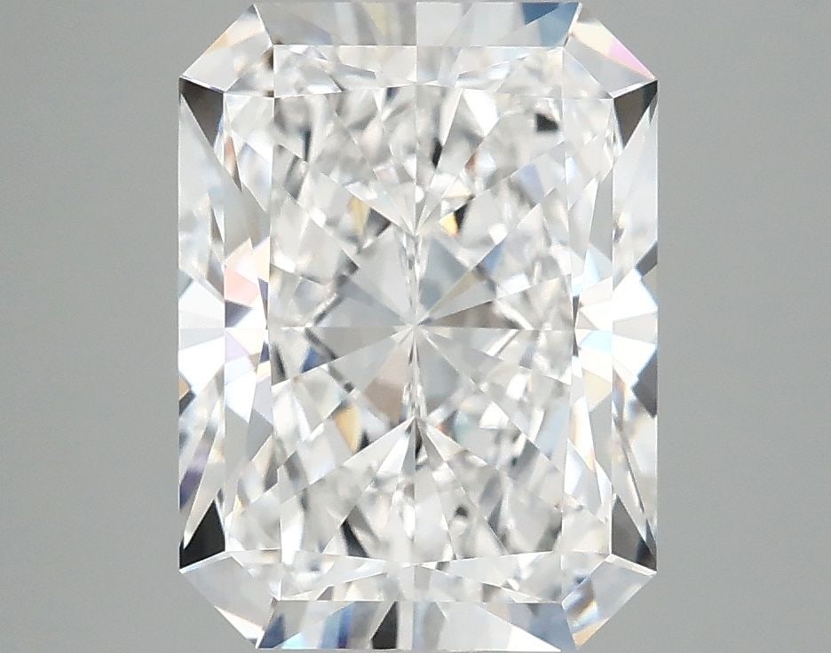 IGI Radiant 4.37ct D VVS2 - Loose Lab Diamond: IGI Radiant 4.37ct D VVS2 - Loose Lab Diamond Item Specifics: Source: This Is A Real Diamond Grown In A Lab Not Mined. Carat: 4.37 Cut: - Color: D Clarity: VVS2 Polish: EX Symmetry: EX Measurements: 1