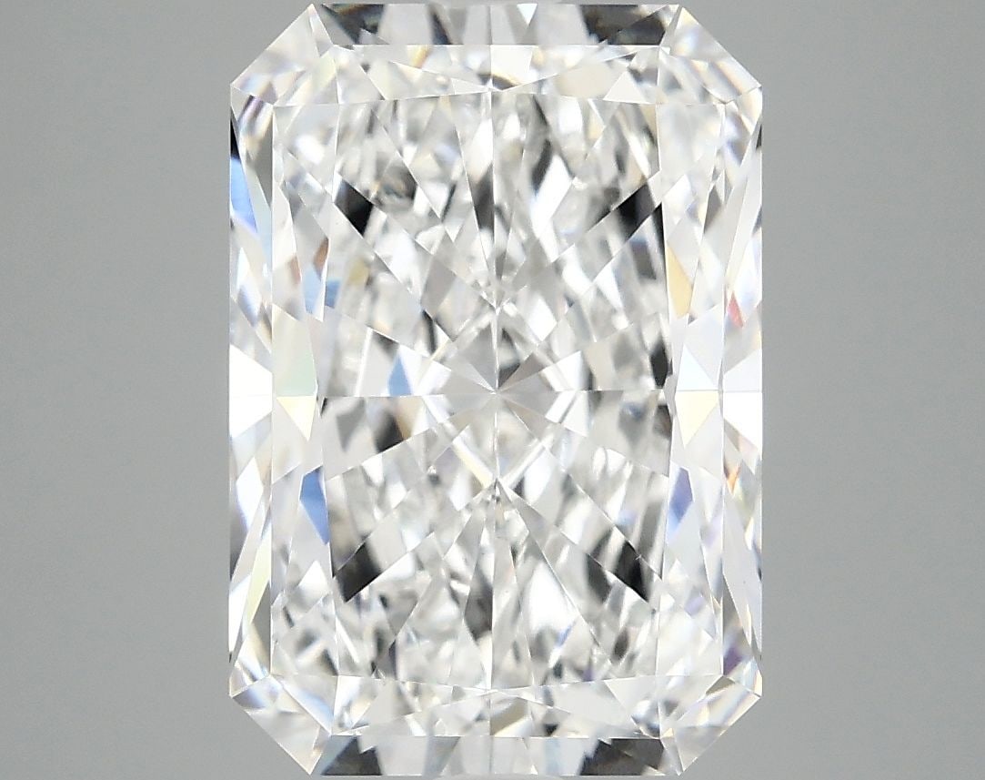 IGI Radiant 4.98ct E VVS2 - Loose Lab Diamond: IGI Radiant 4.98ct E VVS2 - Loose Lab Diamond Item Specifics: Source: This Is A Real Diamond Grown In A Lab Not Mined. Carat: 4.98 Cut: - Color: E Clarity: VVS2 Polish: EX Symmetry: EX Measurements: 1