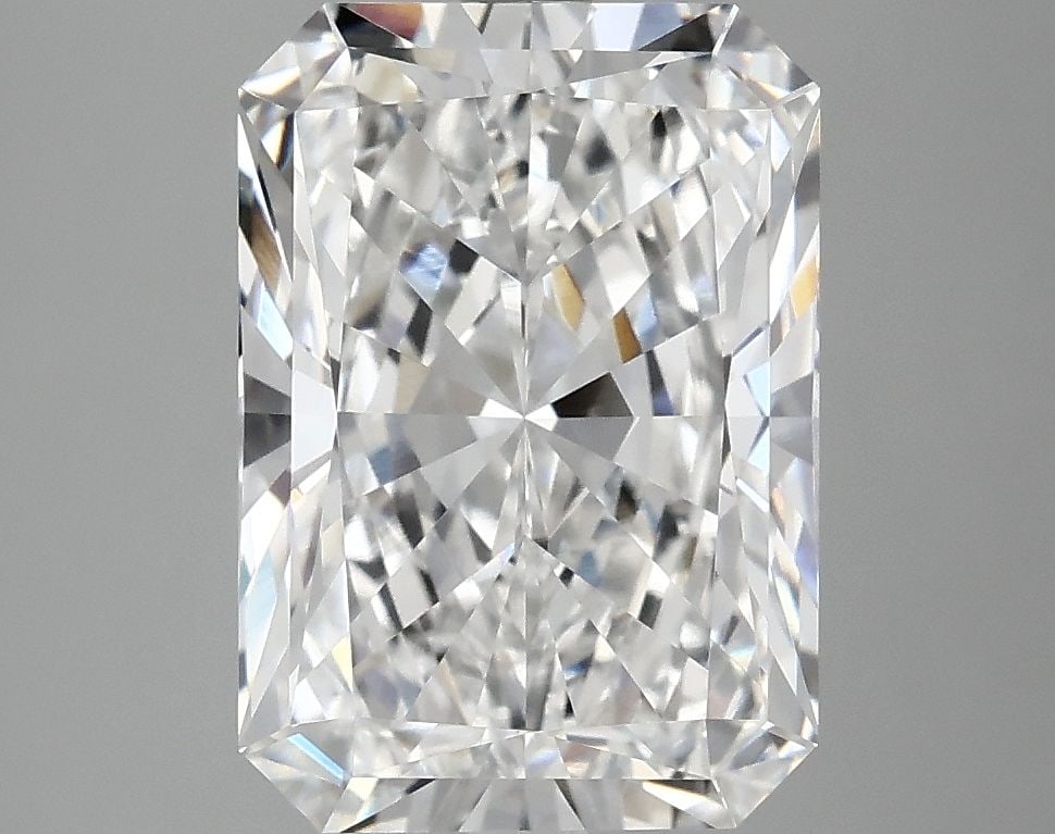 IGI Radiant 4.18ct E VVS2 - Loose Lab Diamond: IGI Radiant 4.18ct E VVS2 - Loose Lab Diamond Item Specifics: Source: This Is A Real Diamond Grown In A Lab Not Mined. Carat: 4.18 Cut: - Color: E Clarity: VVS2 Polish: EX Symmetry: EX Measurements: 1