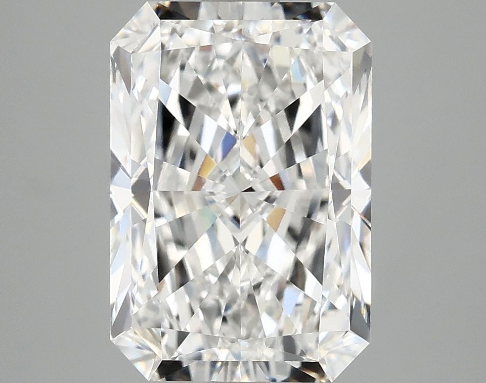 IGI Radiant 3.7ct E VVS2 - Loose Lab Diamond: IGI Radiant 3.7ct E VVS2 - Loose Lab Diamond Item Specifics: Source: This Is A Real Diamond Grown In A Lab Not Mined. Carat: 3.7 Cut: - Color: E Clarity: VVS2 Polish: EX Symmetry: EX Measurements: 11.