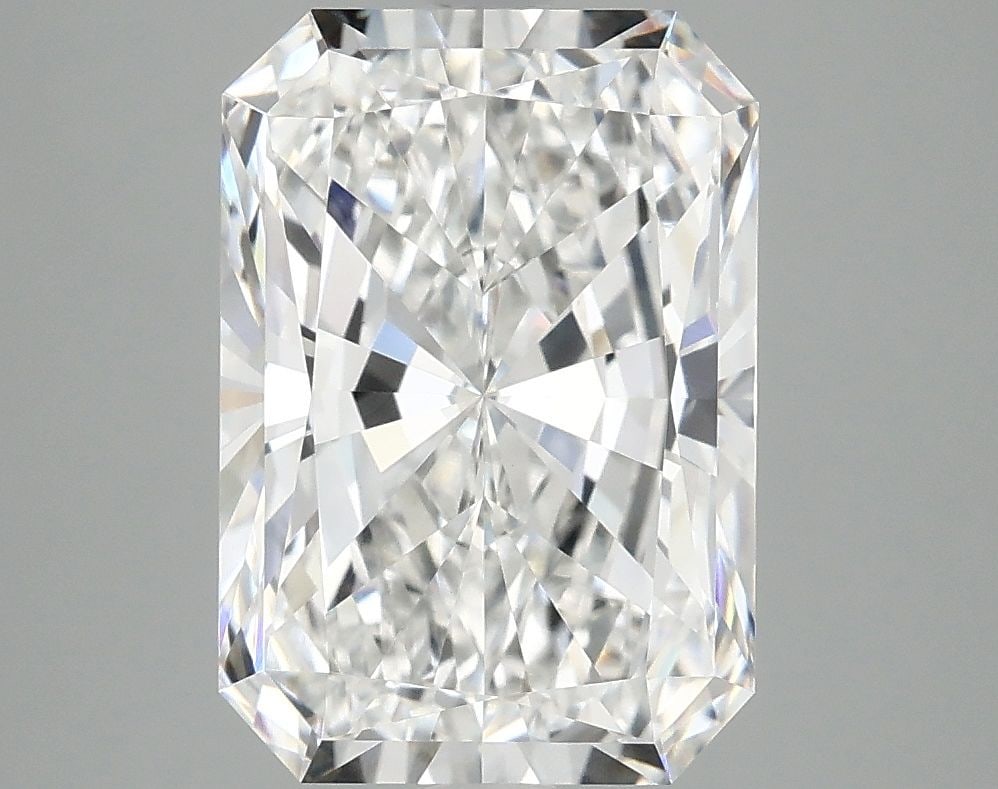 IGI Radiant 3.94ct E VVS2 - Loose Lab Diamond: IGI Radiant 3.94ct E VVS2 - Loose Lab Diamond Item Specifics: Source: This Is A Real Diamond Grown In A Lab Not Mined. Carat: 3.94 Cut: - Color: E Clarity: VVS2 Polish: EX Symmetry: EX Measurements: 1