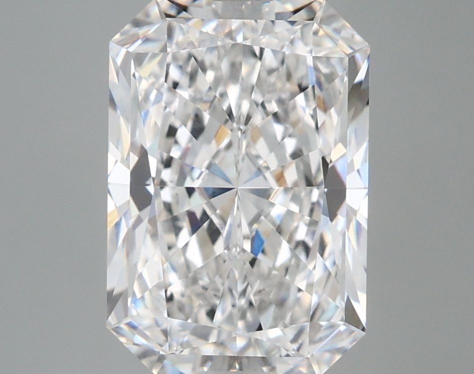 IGI Radiant 4.0ct D VVS1 - Loose Lab Diamond: IGI Radiant 4.0ct D VVS1 - Loose Lab Diamond Item Specifics: Source: This Is A Real Diamond Grown In A Lab Not Mined. Carat: 4.0 Cut: - Color: D Clarity: VVS1 Polish: EX Symmetry: EX Measurements: 11.