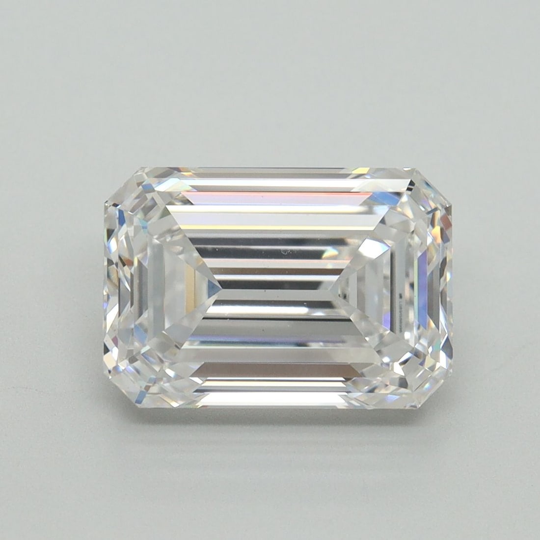 IGI Emerald 4.13ct D VVS2 - Loose Lab Diamond: IGI Emerald 4.13ct D VVS2 - Loose Lab Diamond Item Specifics: Source: This Is A Real Diamond Grown In A Lab Not Mined. Carat: 4.13 Cut: - Color: D Clarity: VVS2 Polish: EX Symmetry: EX Measurements: 1