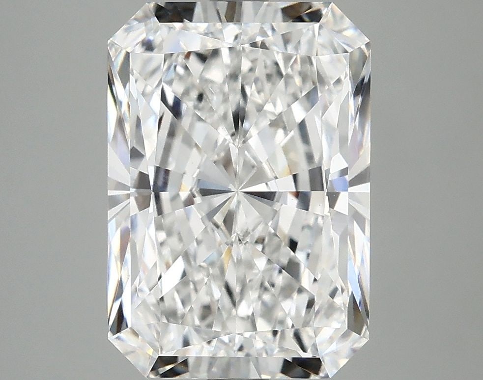 IGI Radiant 4.05ct E VVS2 - Loose Lab Diamond: IGI Radiant 4.05ct E VVS2 - Loose Lab Diamond Item Specifics: Source: This Is A Real Diamond Grown In A Lab Not Mined. Carat: 4.05 Cut: - Color: E Clarity: VVS2 Polish: EX Symmetry: EX Measurements:
