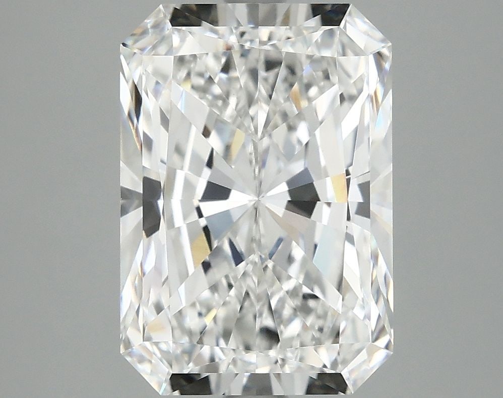 IGI Radiant 4.02ct E VVS2 - Loose Lab Diamond: IGI Radiant 4.02ct E VVS2 - Loose Lab Diamond Item Specifics: Source: This Is A Real Diamond Grown In A Lab Not Mined. Carat: 4.02 Cut: - Color: E Clarity: VVS2 Polish: EX Symmetry: EX Measurements: 1