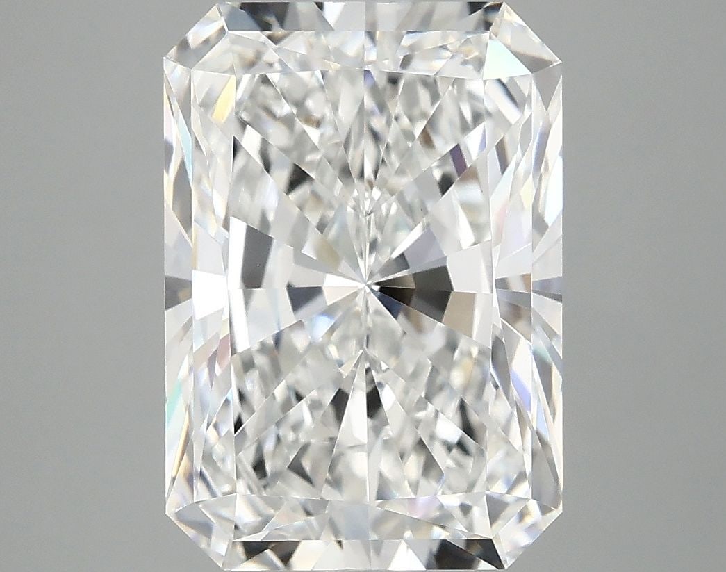 IGI Radiant 5.04ct E VVS2 - Loose Lab Diamond: IGI Radiant 5.04ct E VVS2 - Loose Lab Diamond Item Specifics: Source: This Is A Real Diamond Grown In A Lab Not Mined. Carat: 5.04 Cut: - Color: E Clarity: VVS2 Polish: EX Symmetry: EX Measurements: 1