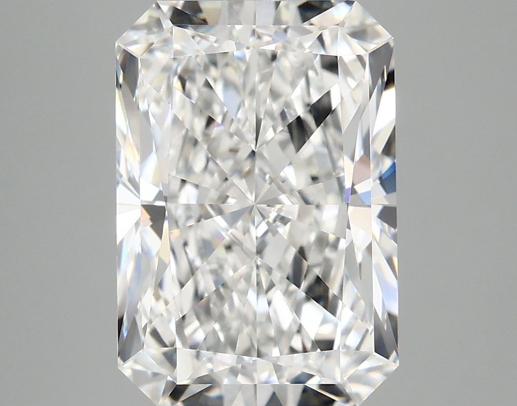 IGI Radiant 4.83ct E VVS2 - Loose Lab Diamond: IGI Radiant 4.83ct E VVS2 - Loose Lab Diamond Item Specifics: Source: This Is A Real Diamond Grown In A Lab Not Mined. Carat: 4.83 Cut: - Color: E Clarity: VVS2 Polish: EX Symmetry: EX Measurements: 1