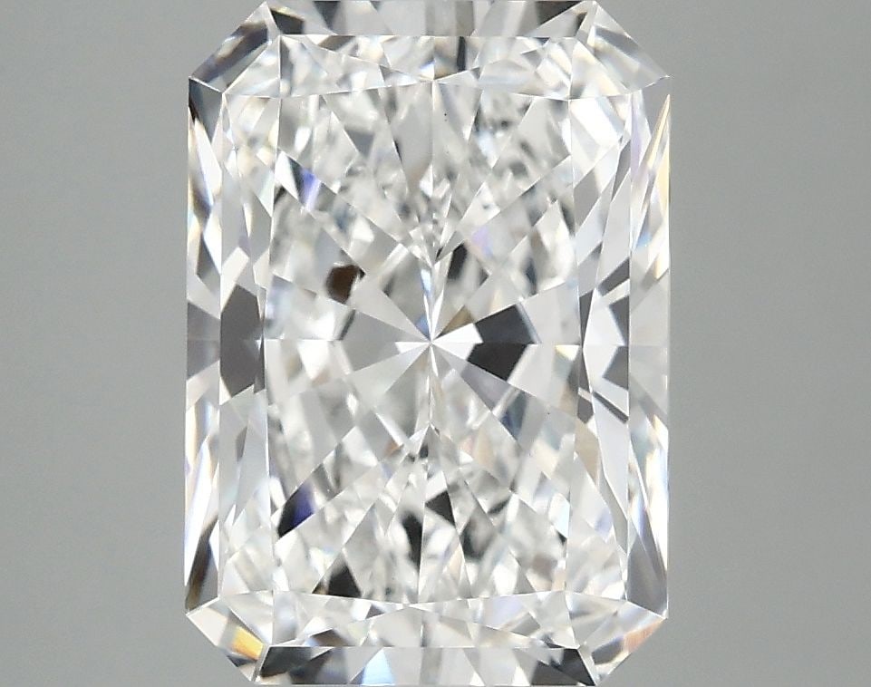 IGI Radiant 4.07ct D VVS2 - Loose Lab Diamond: IGI Radiant 4.07ct D VVS2 - Loose Lab Diamond Item Specifics: Source: This Is A Real Diamond Grown In A Lab Not Mined. Carat: 4.07 Cut: - Color: D Clarity: VVS2 Polish: EX Symmetry: EX Measurements: 1