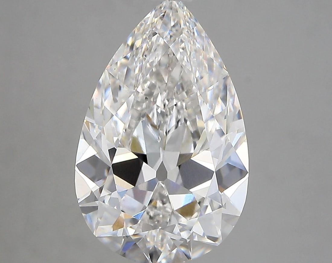 IGI Pear 4.66ct E VVS2 - Loose Lab Diamond: IGI Pear 4.66ct E VVS2 - Loose Lab Diamond Item Specifics: Source: This Is A Real Diamond Grown In A Lab Not Mined. Carat: 4.66 Cut: - Color: E Clarity: VVS2 Polish: EX Symmetry: EX Measurements: 14.4