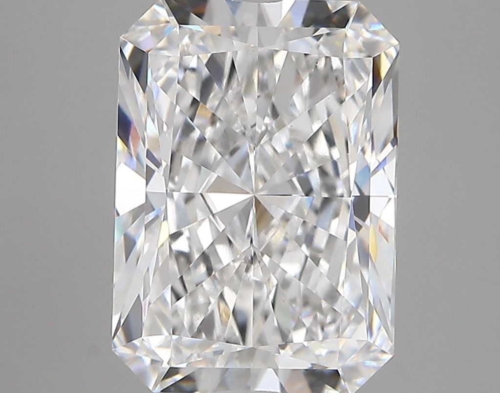IGI Radiant 4.44ct D VVS2 - Loose Lab Diamond: IGI Radiant 4.44ct D VVS2 - Loose Lab Diamond Item Specifics: Source: This Is A Real Diamond Grown In A Lab Not Mined. Carat: 4.44 Cut: - Color: D Clarity: VVS2 Polish: EX Symmetry: EX Measurements: