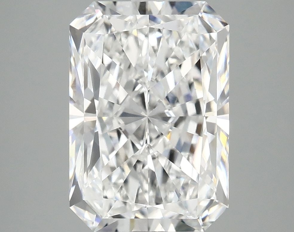 IGI Radiant 4.18ct D VVS2 - Loose Lab Diamond: IGI Radiant 4.18ct D VVS2 - Loose Lab Diamond Item Specifics: Source: This Is A Real Diamond Grown In A Lab Not Mined. Carat: 4.18 Cut: - Color: D Clarity: VVS2 Polish: EX Symmetry: EX Measurements: 1