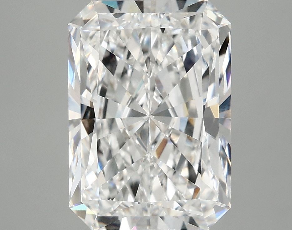 IGI Radiant 3.93ct E VVS2 - Loose Lab Diamond: IGI Radiant 3.93ct E VVS2 - Loose Lab Diamond Item Specifics: Source: This Is A Real Diamond Grown In A Lab Not Mined. Carat: 3.93 Cut: - Color: E Clarity: VVS2 Polish: EX Symmetry: EX Measurements: 1