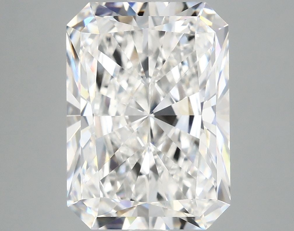 IGI Radiant 4.81ct E VVS2 - Loose Lab Diamond: IGI Radiant 4.81ct E VVS2 - Loose Lab Diamond Item Specifics: Source: This Is A Real Diamond Grown In A Lab Not Mined. Carat: 4.81 Cut: - Color: E Clarity: VVS2 Polish: EX Symmetry: EX Measurements: