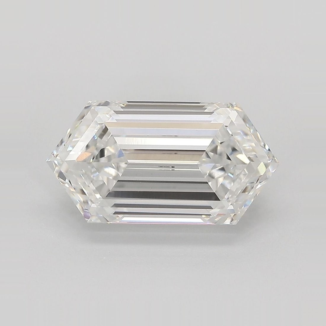 IGI Hexagonal 4.09ct E VVS2 - Loose Lab Diamond: IGI Hexagonal 4.09ct E VVS2 - Loose Lab Diamond Item Specifics: Source: This Is A Real Diamond Grown In A Lab Not Mined. Carat: 4.09 Cut: - Color: E Clarity: VVS2 Polish: EX Symmetry: EX Measurements: