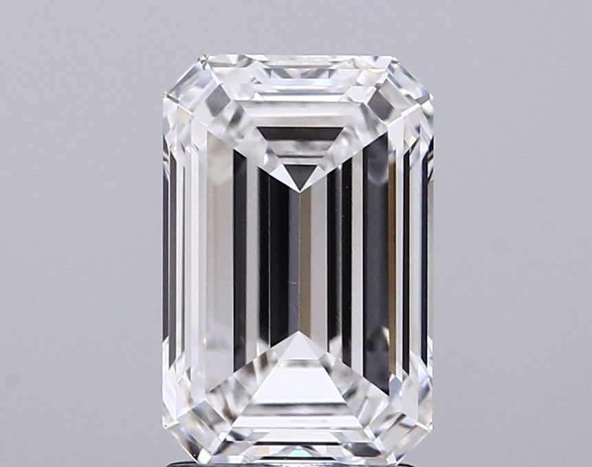 IGI Emerald 2.57ct E IF - Loose Lab Diamond: IGI Emerald 2.57ct E IF - Loose Lab Diamond Item Specifics: Source: This Is A Real Diamond Grown In A Lab Not Mined. Carat: 2.57 Cut: - Color: E Clarity: IF Polish: EX Symmetry: EX Measurements: 9.64L
