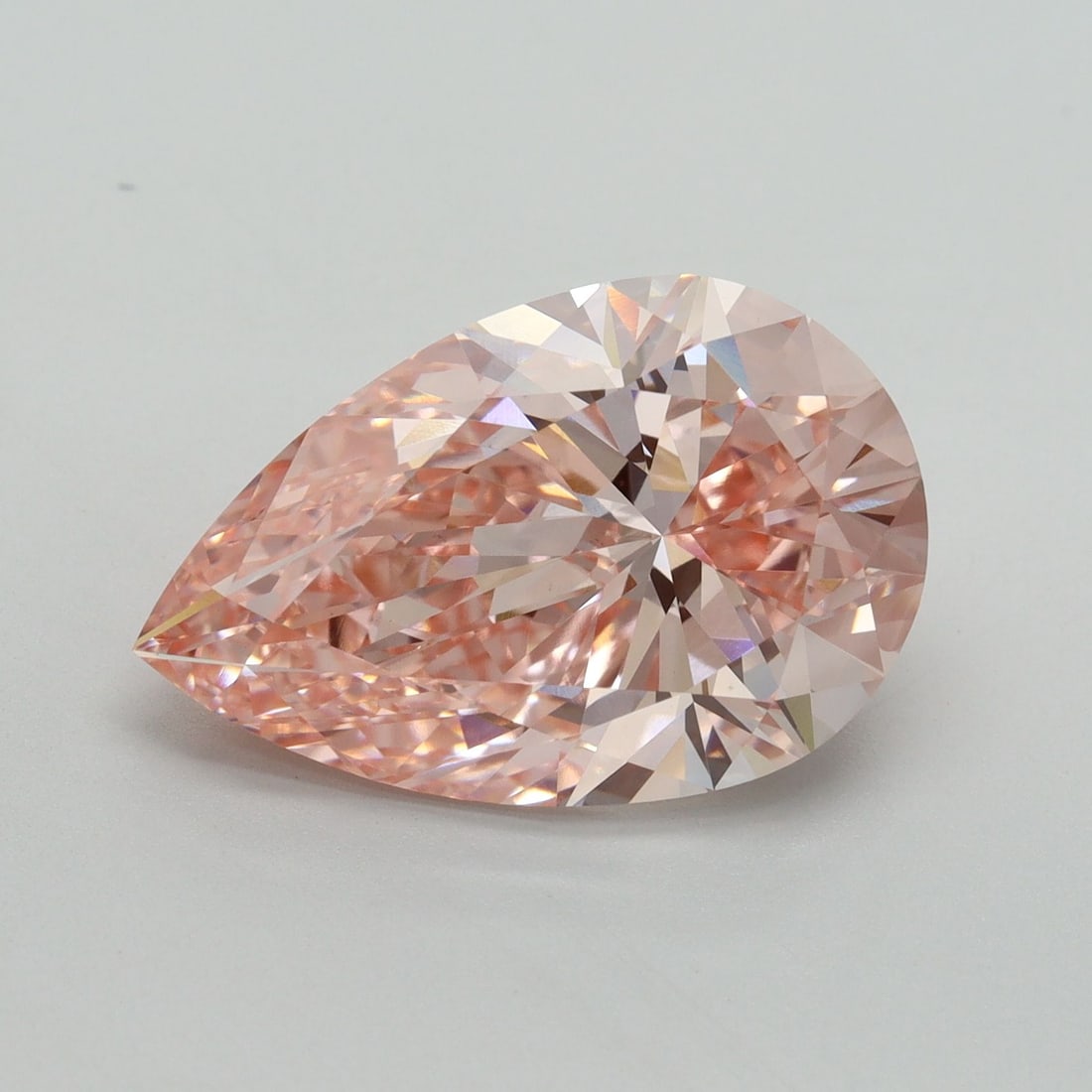 IGI Pear 6.8ct Fancy Vivid Pink VVS2 - Loose Lab Diamond: IGI Pear 6.8ct Fancy Vivid Pink VVS2 - Loose Lab Diamond Item Specifics: Source: This Is A Real Diamond Grown In A Lab Not Mined. Carat: 6.8 Cut: - Color: Fancy Vivid Pink Clarity: VVS2 Polish: EX Sym