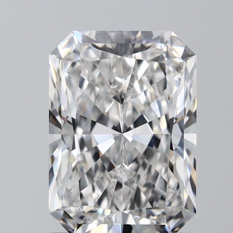 IGI Radiant 1.54ct E VVS2 - Loose Lab Diamond: IGI Radiant 1.54ct E VVS2 - Loose Lab Diamond Item Specifics: Source: This Is A Real Diamond Grown In A Lab Not Mined. Carat: 1.54 Cut: - Color: E Clarity: VVS2 Polish: EX Symmetry: EX Measurements: 8