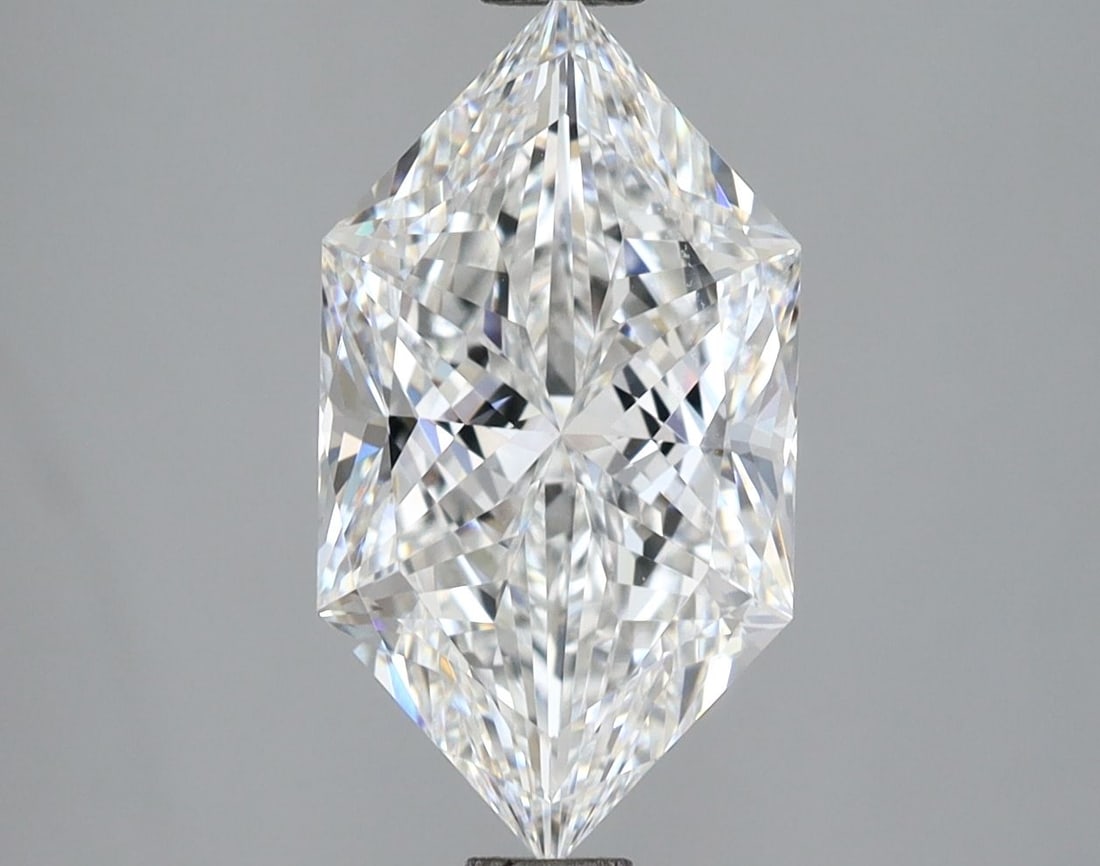 IGI Hexagonal 3.7ct E VVS2 - Loose Lab Diamond: IGI Hexagonal 3.7ct E VVS2 - Loose Lab Diamond Item Specifics: Source: This Is A Real Diamond Grown In A Lab Not Mined. Carat: 3.7 Cut: - Color: E Clarity: VVS2 Polish: EX Symmetry: EX Measurements: 1