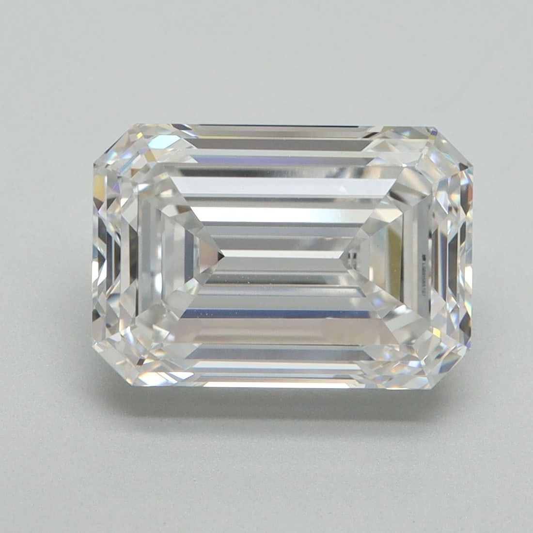 IGI Emerald 4.02ct D VVS2 - Loose Lab Diamond: IGI Emerald 4.02ct D VVS2 - Loose Lab Diamond Item Specifics: Source: This Is A Real Diamond Grown In A Lab Not Mined. Carat: 4.02 Cut: - Color: D Clarity: VVS2 Polish: EX Symmetry: EX Measurements: 1