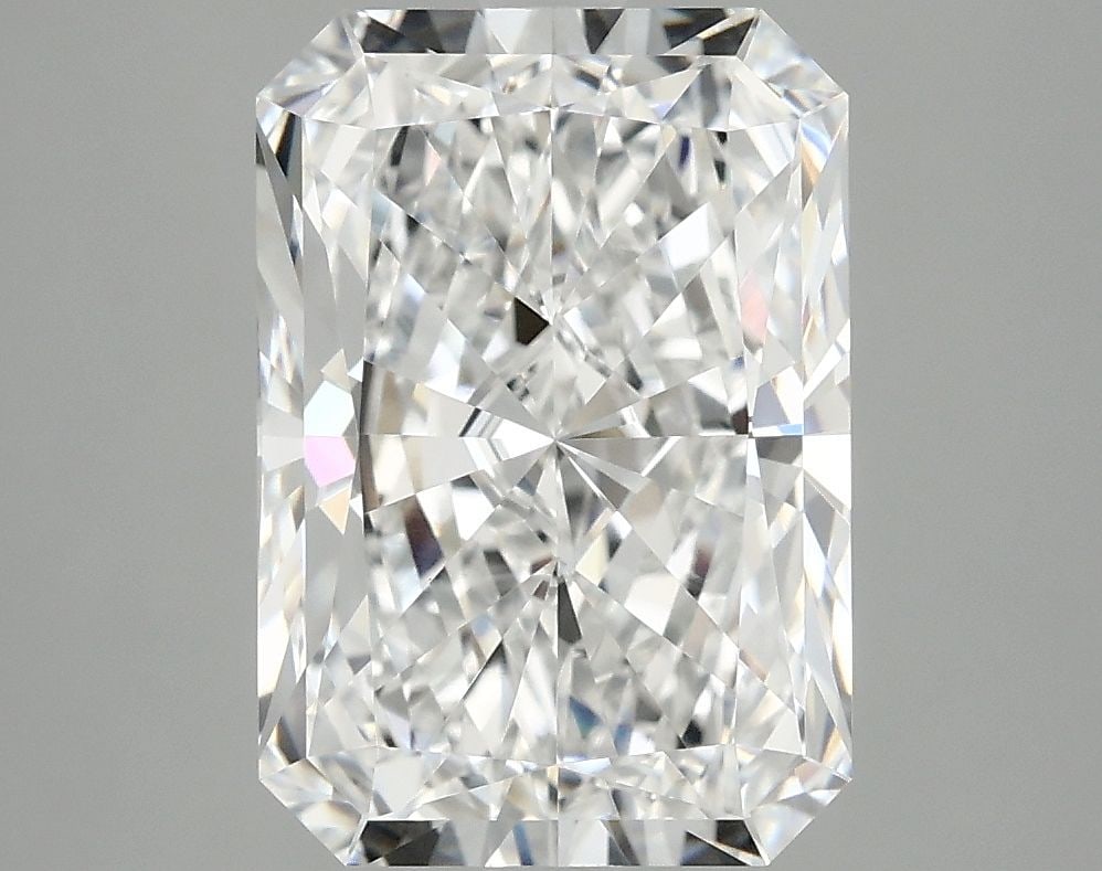 IGI Radiant 4.13ct D VVS2 - Loose Lab Diamond: IGI Radiant 4.13ct D VVS2 - Loose Lab Diamond Item Specifics: Source: This Is A Real Diamond Grown In A Lab Not Mined. Carat: 4.13 Cut: - Color: D Clarity: VVS2 Polish: EX Symmetry: EX Measurements: 1