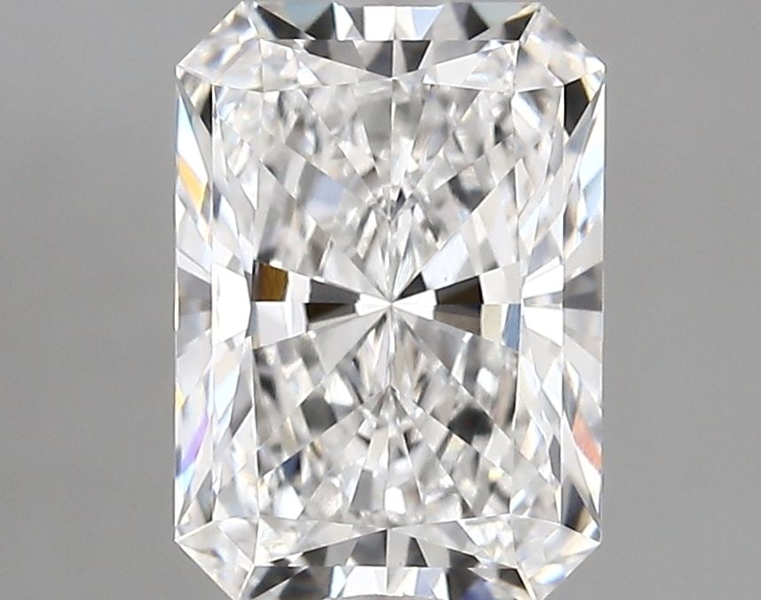 IGI Radiant 2.59ct E VVS2 - Loose Lab Diamond: IGI Radiant 2.59ct E VVS2 - Loose Lab Diamond Item Specifics: Source: This Is A Real Diamond Grown In A Lab Not Mined. Carat: 2.59 Cut: - Color: E Clarity: VVS2 Polish: EX Symmetry: EX Measurements: 9