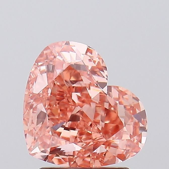 IGI Heart 2.5ct Fancy Vivid Pink VVS2 - Loose Lab Diamond: IGI Heart 2.5ct Fancy Vivid Pink VVS2 - Loose Lab Diamond Item Specifics: Source: This Is A Real Diamond Grown In A Lab Not Mined. Carat: 2.5 Cut: - Color: Fancy Vivid Pink Clarity: VVS2 Polish: VG Sy