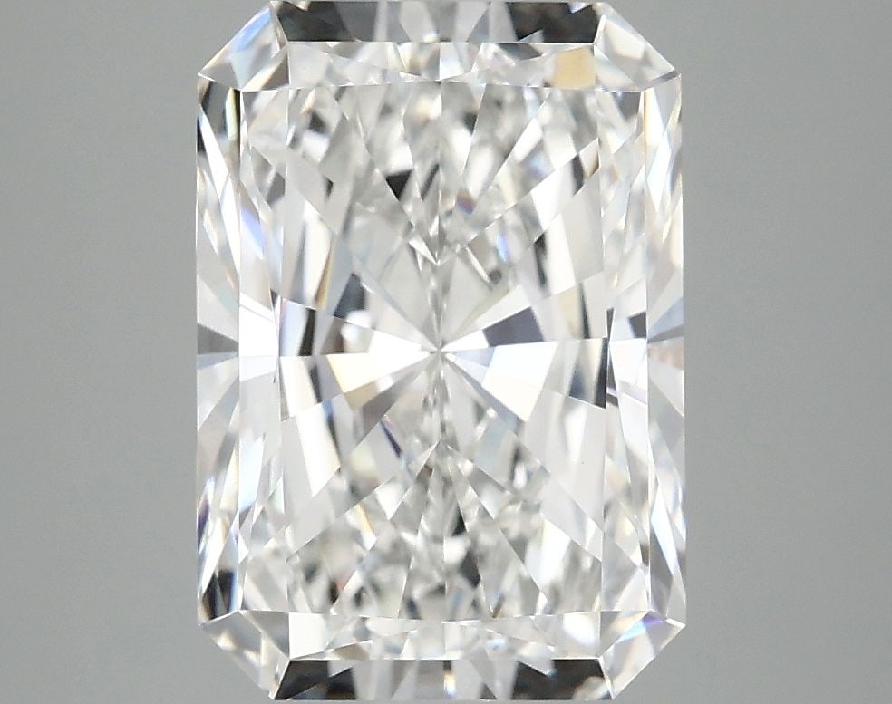 IGI Radiant 3.9ct E VVS2 - Loose Lab Diamond: IGI Radiant 3.9ct E VVS2 - Loose Lab Diamond Item Specifics: Source: This Is A Real Diamond Grown In A Lab Not Mined. Carat: 3.9 Cut: - Color: E Clarity: VVS2 Polish: EX Symmetry: EX Measurements: 11.